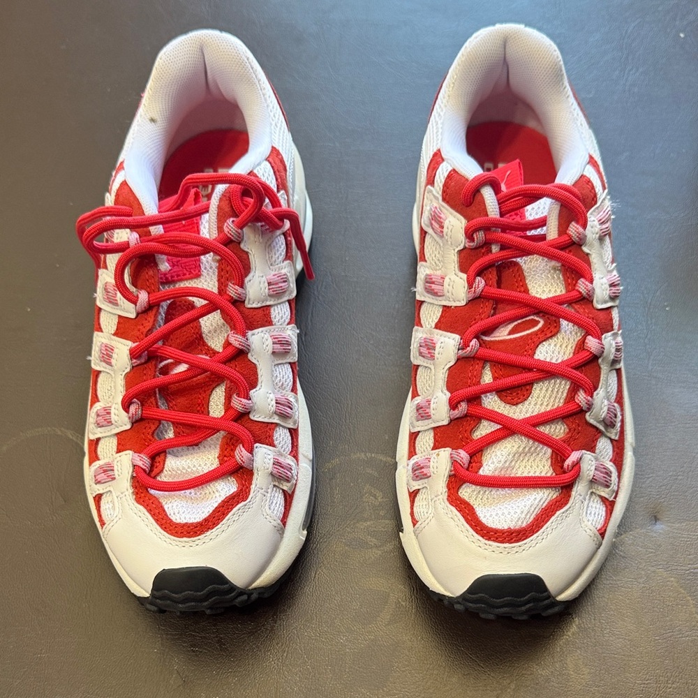 Puma Women's Red and White Sneakers